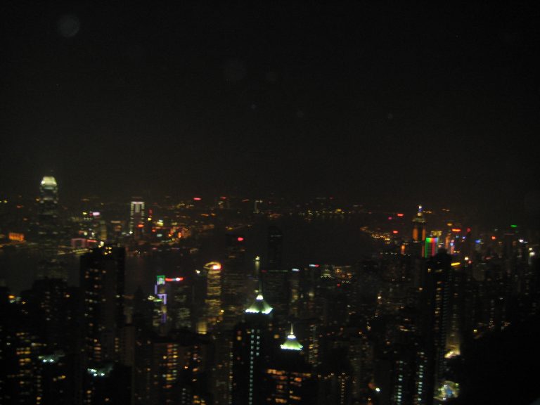 DEVASA GÖKDELENLERİN ŞEHRİ: HONG KONG